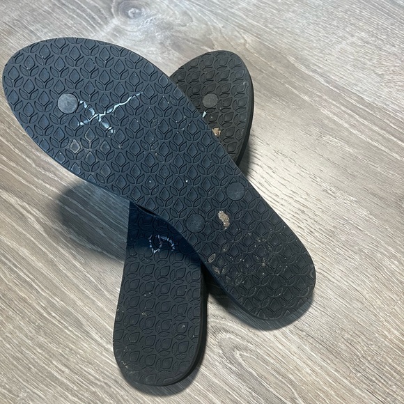 REEF Black Sparkle Flip Flop- 9 - Picture 5 of 5